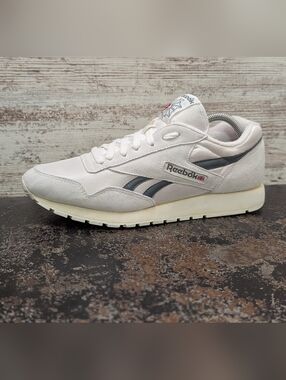 Vintage 1990s Mens Reebok Classic Athletic Shoes Sz 9.5 Used I-6048 Suede Casual